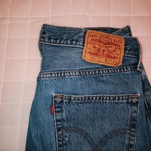 VINTAGE LEVI’s 501